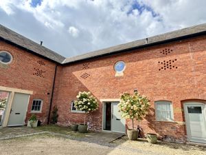 Front Aspect - click for photo gallery